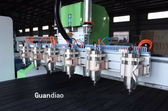China-Lieferant 3-Achsen-Holz-CNC-Maschine mit mehreren Köpfen CNC-Fräser